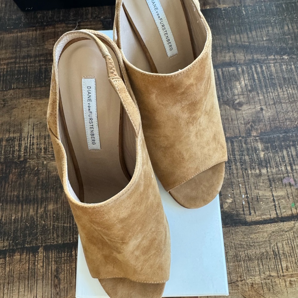 Diane Von Furstenberg Camel Suede Mules